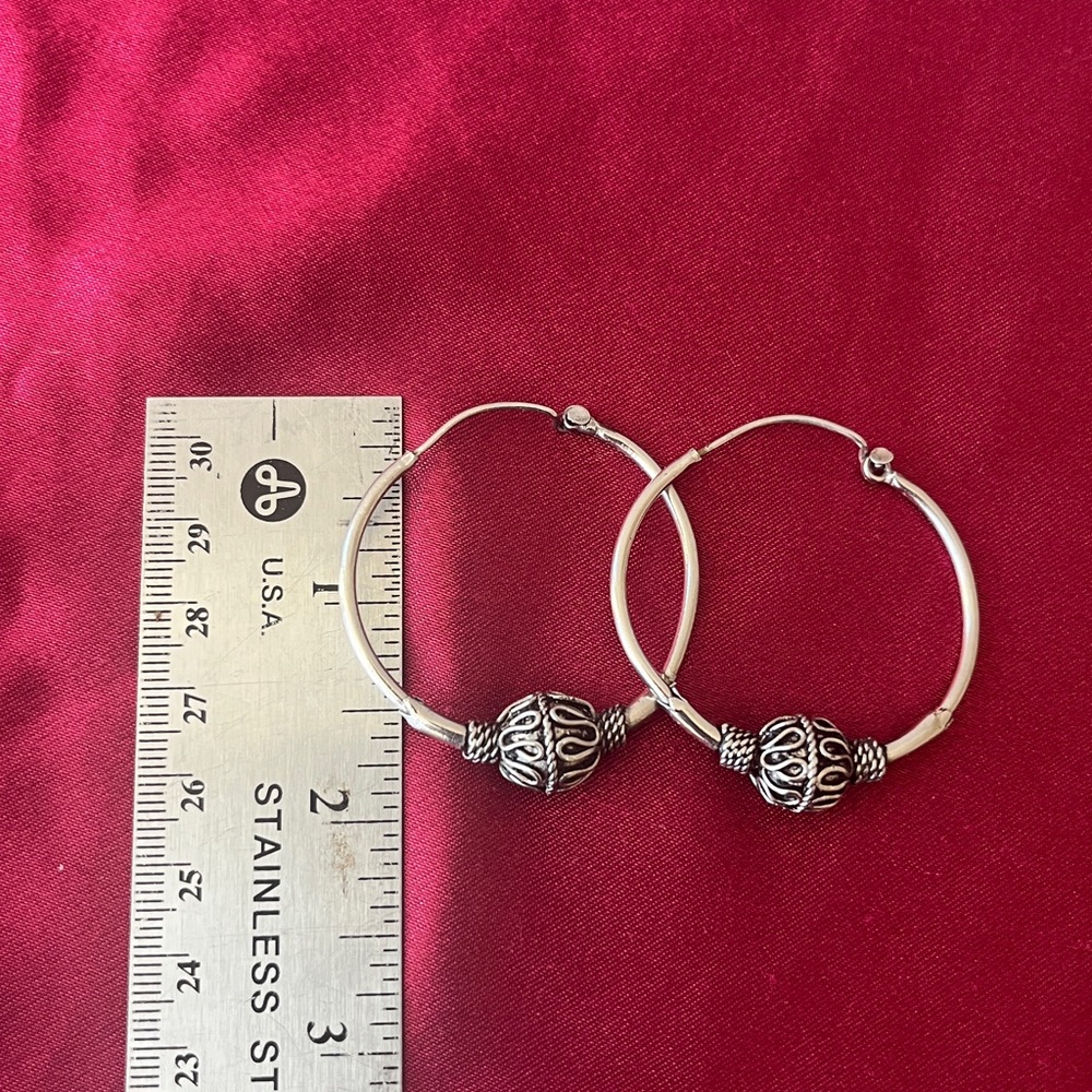 Solid silver Bali Hoop Earrings. Used good condition - Picture 2 of 4